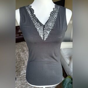 Buckle Black SMALL Charcoal Gray Lace Trim Tank Top Soft Bamboo V Neck Camisole